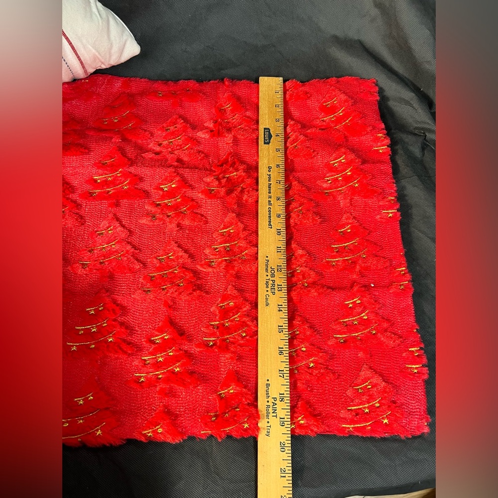 Throw pillows & covers - Picture 3 of 14